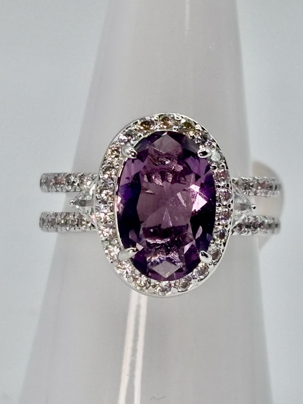 NWT RBP lab created purple Amethyst and white topaz Ring size 7